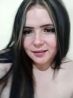 Emmiily_fox Stripchat Webcam Model - Profile & Free Live Sex Show ...