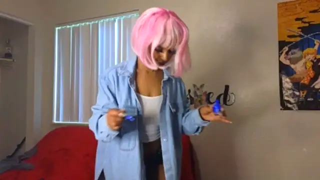 HumbleBeeYee Stripchat Webcam Model - Profile & Free Live Sex Show ...