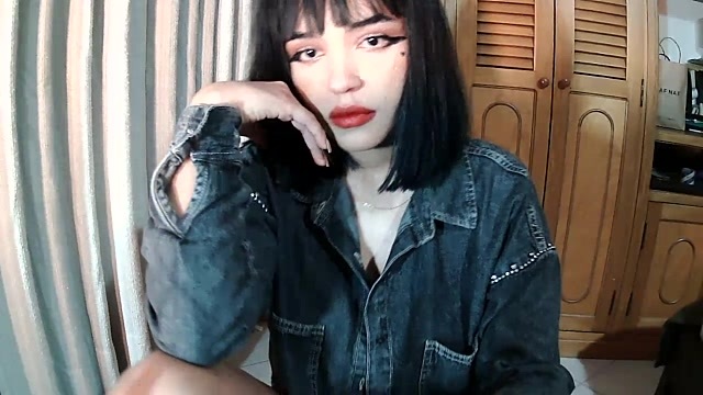 Laura_rodriguezlatina Stripchat Webcam Model - Profile & Free Live ...