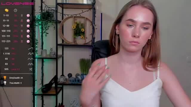 Layla_Wilson Stripchat Webcam Model - Profile & Free Live Sex Show ...