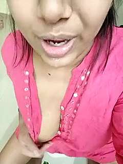 Slutychocolaty Stripchat Webcam Model - Profile & Free Live Sex ...
