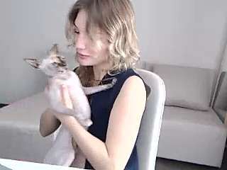 SophiaMerf Stripchat Webcam Model - Profile & Free Live Sex Show ...